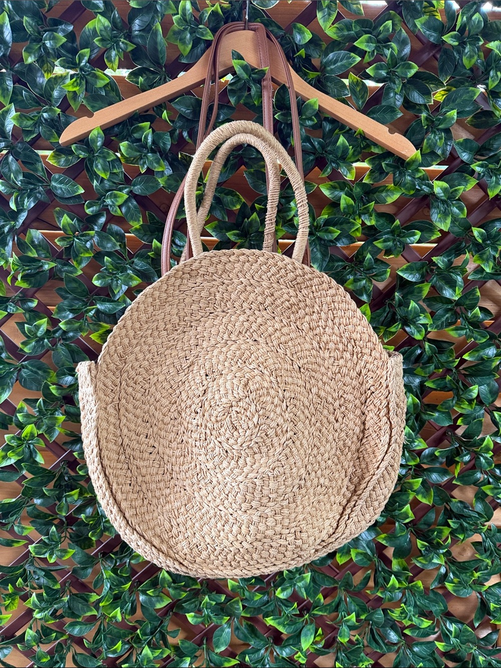 Woven Round Straw Tote Bag - Natural Tan